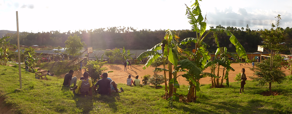 Kinder und Jugendliche im Bildungszentrum ALABRI auf Madagaskar