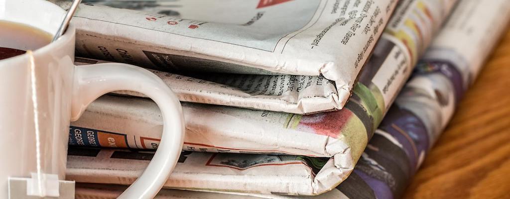 Stuttgarter Zeitungen mit Artikel über Ny Hary