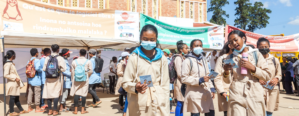 madagassische Schülerinnen beim Safer-Internet-Day