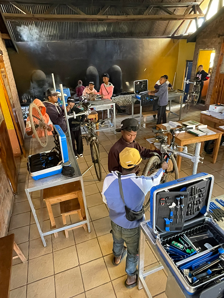 Fahrrad-Workshop im Zentrum ALABRI