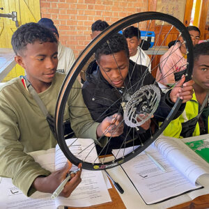 Fahrrad-Workshop im Zentrum ALABRI