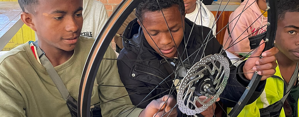 Fahrrad-Workshop im Zentrum ALABRI