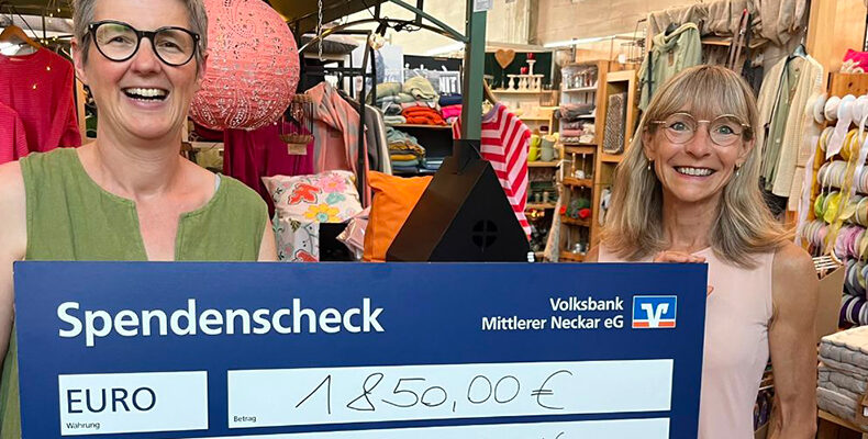 Jubiläum und Scheckübergabe "Tischlein Deck Dich"
