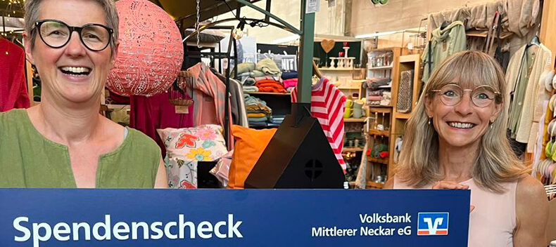 Jubiläum und Scheckübergabe "Tischlein Deck Dich"